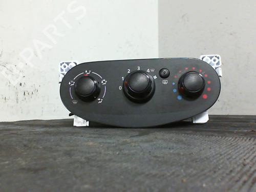 Used Climate control DACIA SANDERO II 1.0 SCe 75 (B8JC, B8JD) (73 hp) 20877809