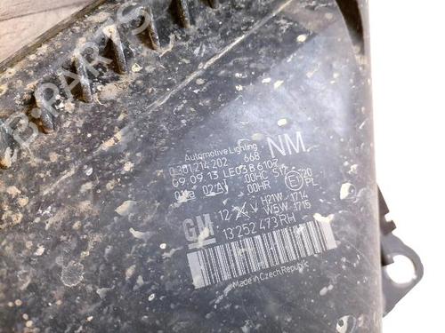 Used Right headlight Right headlight OPEL ZAFIRA / ZAFIRA FAMILY B (A05) 1.6 (M75) (115 hp) 33650863 33650863