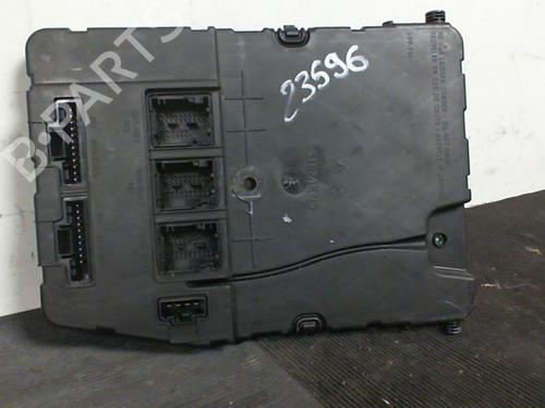 Used Fuse box Fuse box RENAULT SCÉNIC II (JM0/1_) 1.5 dCi (JM1E, JM16) (106 hp) 20879593 20879593
