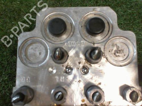 Used ABS pump ABS pump ALFA ROMEO 159 (939_) 2.4 JTDM (939AXD12, 939AXD1B) (200 hp) 27327810 27327810