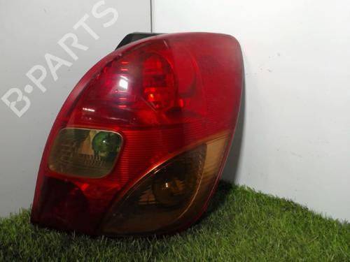 Højre baglygte TOYOTA COROLLA Verso (_E12_) 2.0 D-4D (CDE120_, CDE120R) (90 hp) 21854445