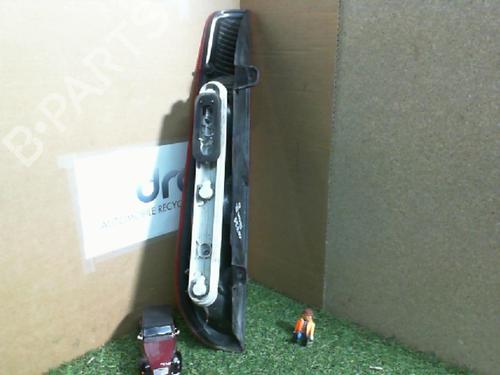 Used Right taillight Right taillight FORD FOCUS II Turnier (DA_, FFS, DS) 1.8 TDCi (115 hp) 21852026 21852026