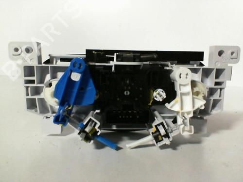 Used Climate control Climate control DACIA DUSTER (HS_) 1.5 dCi (86 hp) 25046387 25046387