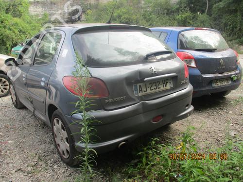 Right headlight PEUGEOT 206 Hatchback (2A/C) 1.6 HDi 110 | BP21857426C29 