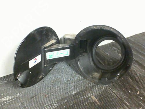 Fuel flap PEUGEOT 208 I (CA_, CC_) 1.2 VTI 82 | BP24555317C131