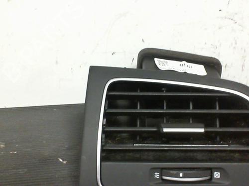 Used Air vent Air vent RENAULT MEGANE IV Hatchback (B9A/M/N_) 1.2 TCe 100 (B9MS) (100 hp) 20975988 20975988