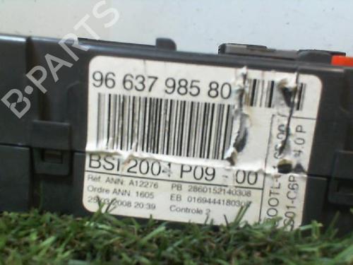 Used Fuse box Fuse box CITROËN C4 I (LC_) 1.6 HDi (90 hp) 27364127 27364127