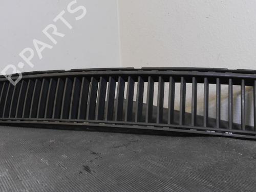 Used Grille SKODA FABIA I (6Y2) 1.9 TDI (100 hp) 28188073
