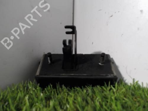 Used Tailgate handle NISSAN X-TRAIL I (T30) 2.2 Di 4x4 (114 hp) 21388287