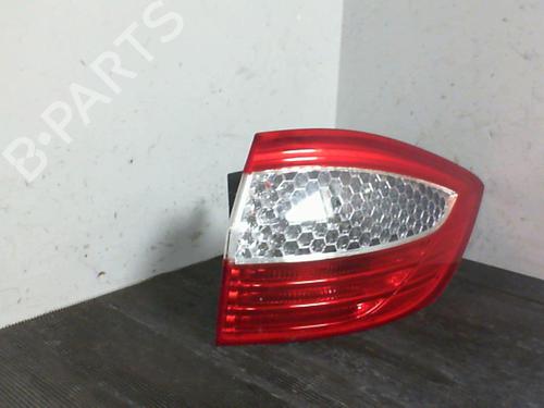 Used Right taillight FORD MONDEO IV Turnier (BA7) 2.0 TDCi (130 hp) 20877785