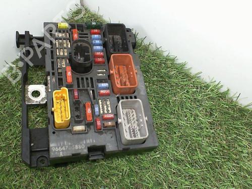 Used Fuse box CITROËN C4 Grand Picasso I (UA_) 1.6 HDi (109 hp) 20879842