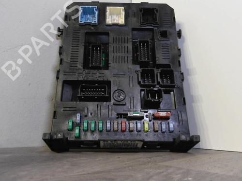 Used Fuse box PEUGEOT 307 (3A/C) 1.6 HDi (90 hp) 32086889