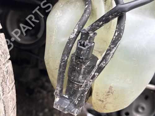 Washer pump PEUGEOT 2008 I (CU_) 1.2 THP 110 / PureTech 110 | BP22596766E24