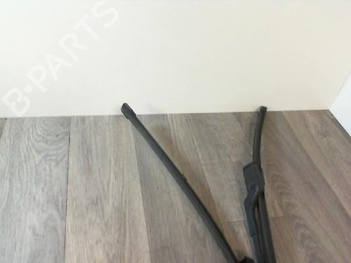 front-windshield-wiper-arm-peugeot-208-i-ca_-cc_-2012-2013-2014-2015-2016-2017-2018-2019-2020-2021-30396115 main image
