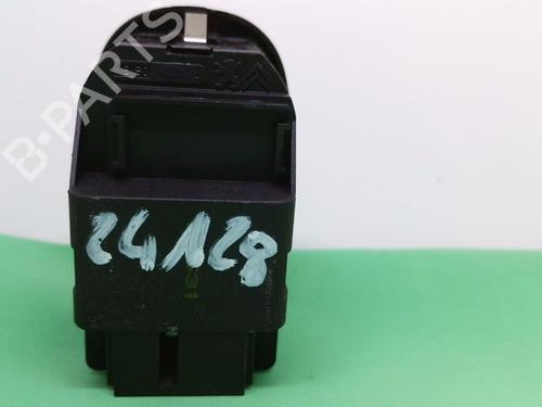 Used Left front window switch Left front window switch PEUGEOT 206+ (2L_, 2M_) 1.4 i (73 hp) 31171229 31171229