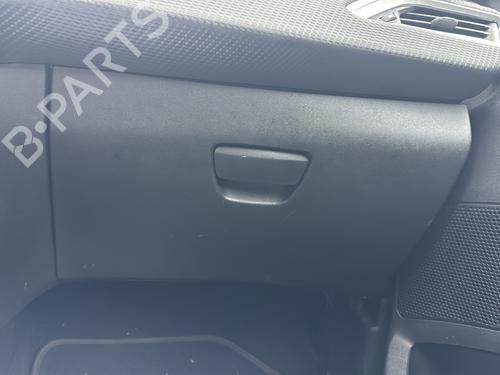 Used Glove box PEUGEOT 2008 I (CU_) 1.2 THP 110 / PureTech 110 (110 hp) 22596783