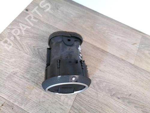 air-vent-audi-a3-sportback-8pa-2004-2005-2006-2007-2008-2009-2010-2011-2012-2013-2014-2015-36356261 main image