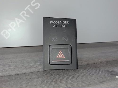 Used Warning switch VW GOLF VII (5G1, BQ1, BE1, BE2) 1.6 TDI (105 hp) 30154329