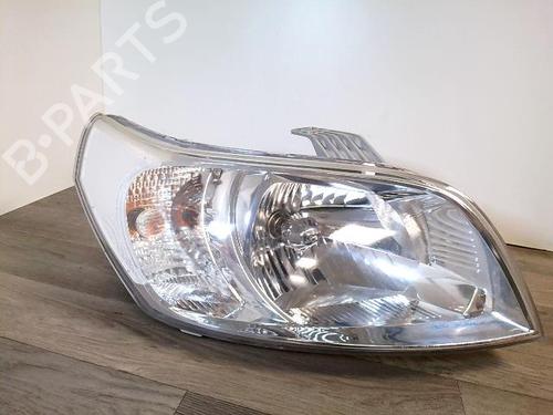 Used Right headlight Right headlight CHEVROLET AVEO / KALOS Hatchback (T250, T255) 1.2 LPG (84 hp) 31050707 31050707