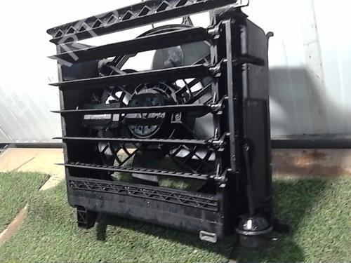 radiator-fan-bmw-3-e46-1997-1998-1999-2000-2001-2002-2003-2004-2005-29757357 main image