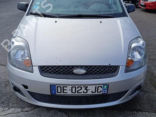 Right headlight FORD FIESTA V (JH_, JD_) 1.4 TDCi | BP27704817C29 