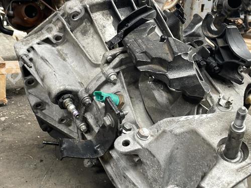 Used Gearbox Gearbox RENAULT LAGUNA III (BT0/1) 1.5 dCi (BT00, BT0A, BT0T, BT1J) (110 hp) 21856639 21856639