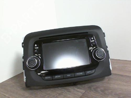 Used Radio FIAT 500L (351_, 352_) 1.3 D Multijet (199.LYM11, 199.LYM1A) (95 hp) 30539057