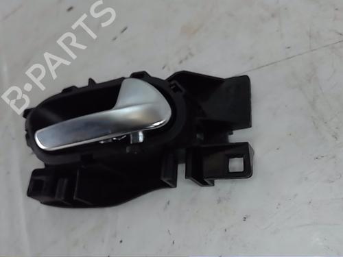 Klamka zewnętrzna drzwi przednich prawych PEUGEOT 208 I (CA_, CC_) 1.2 VTI 82 | BP29830755C129 