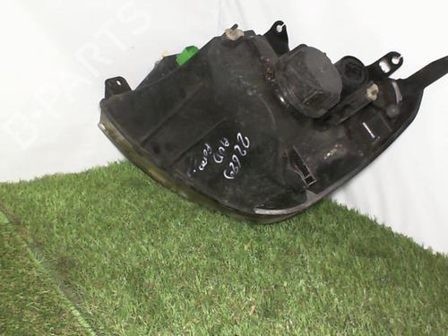 Used Right headlight FORD FIESTA V (JH_, JD_) 1.4 TDCi (68 hp) 24040525
