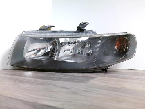 Used Left headlight SEAT LEON (1M1) 1.9 TDI (150 hp) 31581046