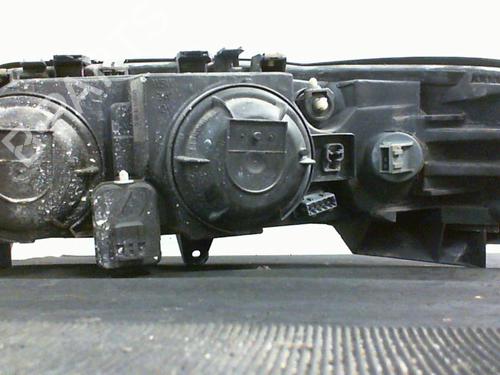 Used Right headlight Right headlight VOLVO V70 II (285) 2.4 D (131 hp) 21388721 21388721