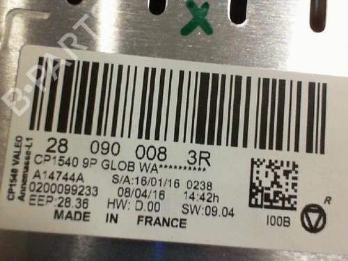 display-monitor-renault-megane-iv-hatchback-b9amn_-15-dci-110-b9a3-2015-21856943 main image