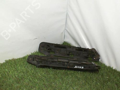 Used Front bumper bracket VW TOURAN (1T1, 1T2) 2.0 TDI 16V (140 hp) 20879215