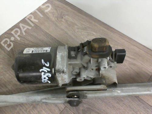 Essuie-glace moteur avant RENAULT MEGANE IV Hatchback (B9A/M/N_) 1.5 dCi 90 (B9A1) | BP30539058M29