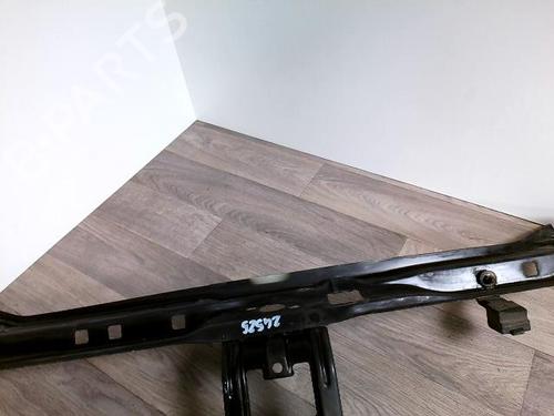 Crossmember RENAULT CLIO II (BB_, CB_) 1.5 dCi (B/CB07) | BP30810697C162