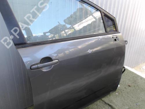 Right front door TOYOTA COROLLA Verso (ZER_, ZZE12_, R1_) 2.2 D-4D (AUR10_, AUR10R) | BP21857260C3