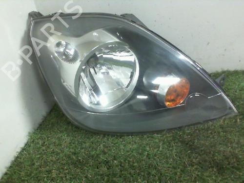 Right headlight FORD FIESTA V (JH_, JD_) 1.4 TDCi | BP27704817C29 