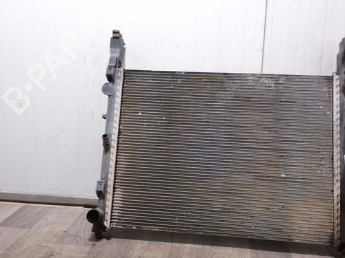 Used Water radiator Water radiator 37635168 37635168