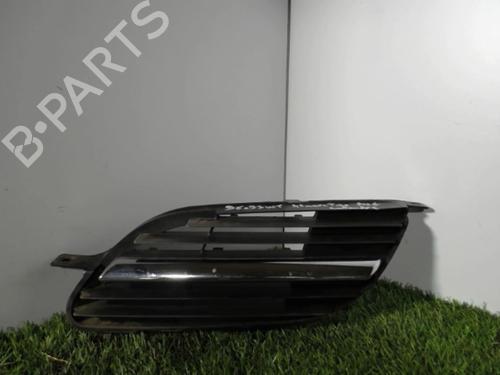 Used Grille NISSAN ALMERA TINO (V10) 2.2 dCi (112 hp) 21853079