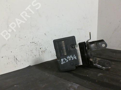 Used ABS pump TOYOTA YARIS (_P9_) 1.33 VVT-i (NSP90_, NSP90R) (100 hp) 20879552