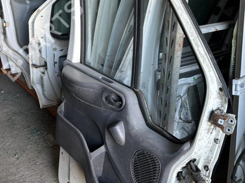 Left front door FORD TRANSIT Van (FA_ _) 2.0 DI (FAE_, FAF_, FAG_) | BP20878347C2 