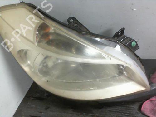 Right headlight RENAULT CLIO III (BR0/1, CR0/1) 1.5 dCi (BR17, CR17) | BP29188679C29 