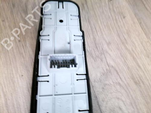 Left front window switch RENAULT SCÉNIC III (JZ0/1_) 1.5 dCi | BP36556882I27 - Image 3