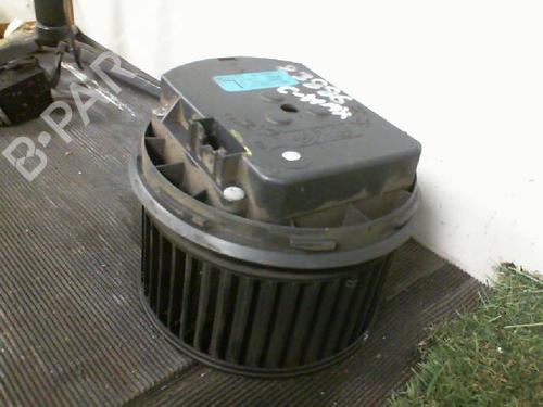 Heater blower motor FORD FOCUS C-MAX (DM2) 1.6 TDCi | BP28817188M62 