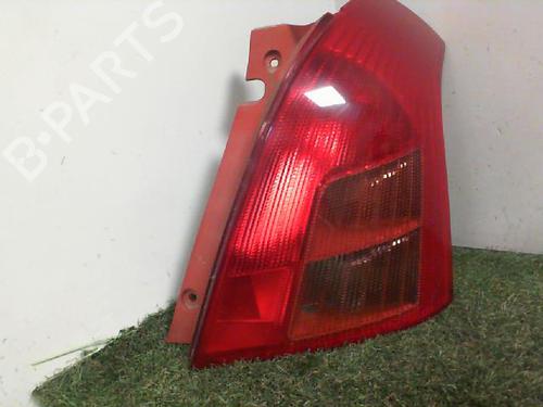 Used Right taillight SUZUKI SWIFT III (MZ, EZ) 1.3 DDiS (RS413D) (69 hp) 28799145