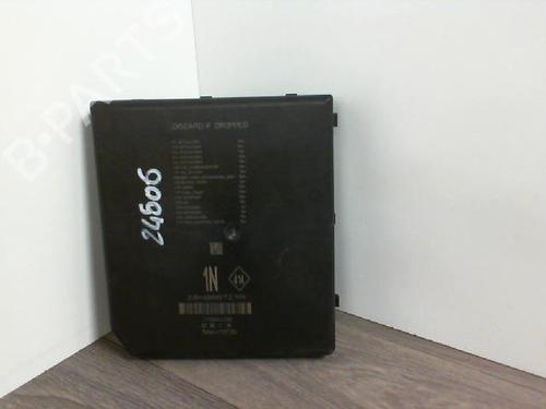 Used Fuse box RENAULT MEGANE IV Hatchback (B9A/M/N_) 1.5 dCi 90 (B9A1) (90 hp) 30661417