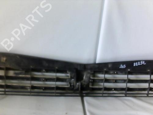 Used Grille PEUGEOT 205 II (20A/C) 1.7 Diesel (60 hp) 21854562