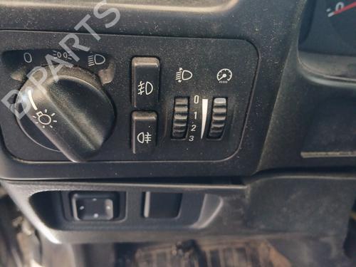 Used Headlight switch Headlight switch OPEL FRONTERA B (U99) 2.2 DTI (6B_ZC, 6B_VF, 6B_66, 6B_76) (116 hp) 33709528 33709528