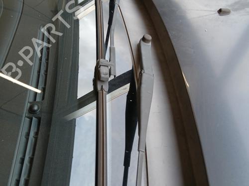 Front windshield wiper arm FORD FOCUS II (DA_, HCP, DP) 1.6 TDCi | BP32215568C143