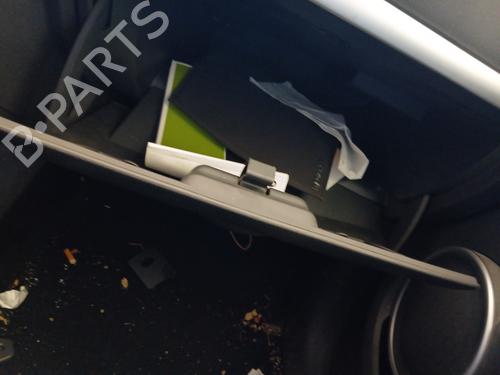 Used Glove box Glove box RENAULT CLIO III (BR0/1, CR0/1) [2005-2014] 36009789 36009789